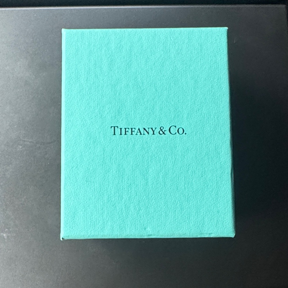 Tiffany & Co. Silver Bead Bracelet with Heart Charm - Picture 3 of 3